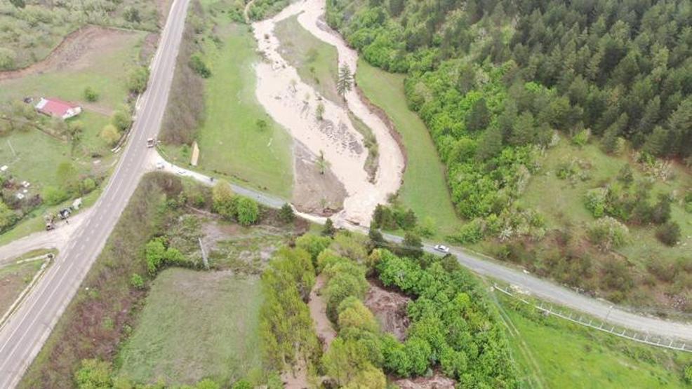 Kastamonu’da sel: Yol çöktü, tarım arazileri sular altında kaldı