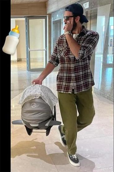 Barış Arduç ve Gupse Özayın kızlarıyla ilk Çeşme tatili
