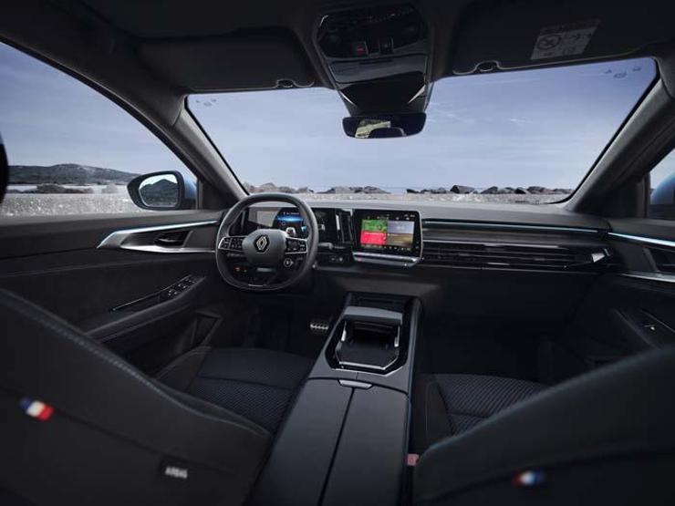 Renault’un yeni SUV’u yollara çıktı