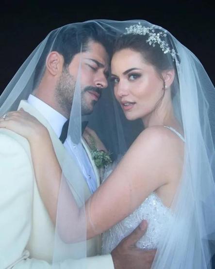 Fahriye Evcen eski formuna geri döndü