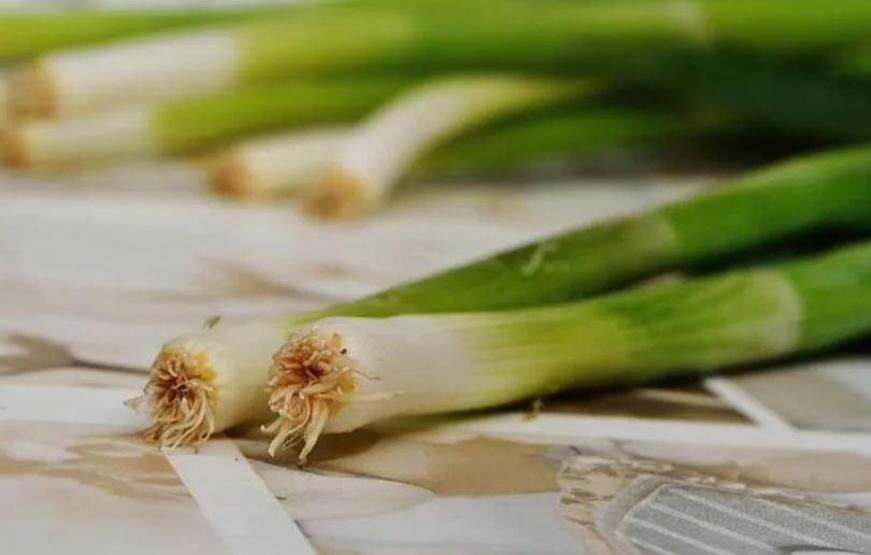 Vücutta biriken toksinleri söküp atıyor Sofranızdan eksik etmeyin