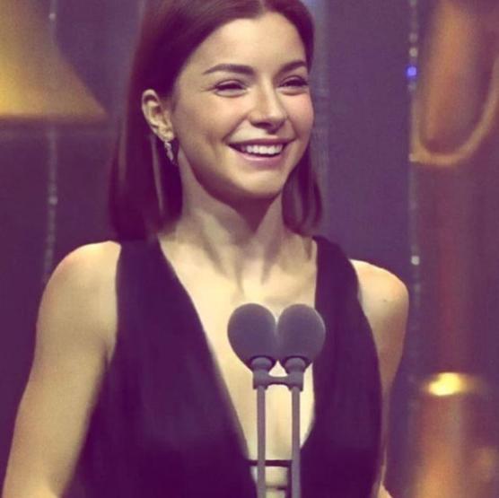 Merve Boluğur kuralları hiçe saydı