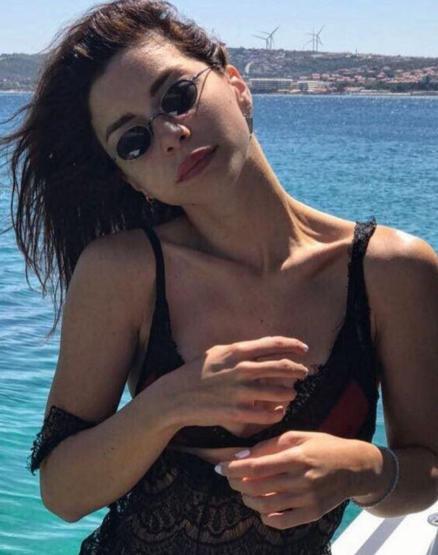 Merve Boluğur kuralları hiçe saydı