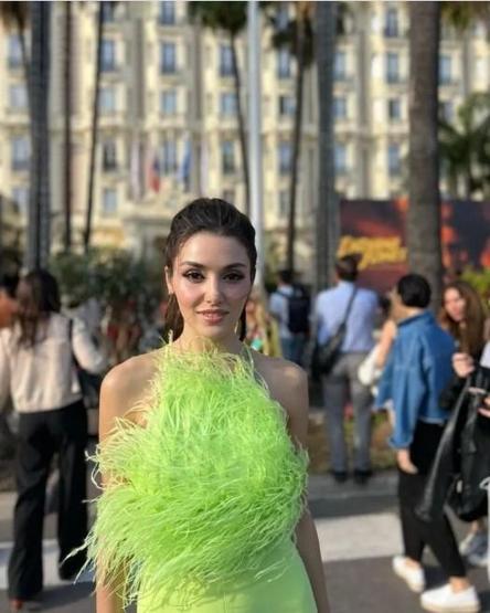 Hande Erçel: Ellerimle yaptığım tatlı yüzünden köpeğim şeker komasına girdi