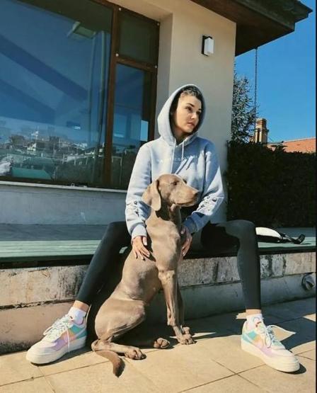 Hande Erçel: Ellerimle yaptığım tatlı yüzünden köpeğim şeker komasına girdi
