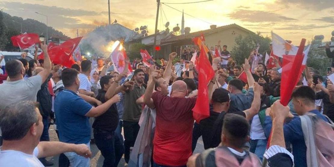 Erdoğanın seçim zaferinin ardından Türkiyeden seçim kutlaması manzaraları