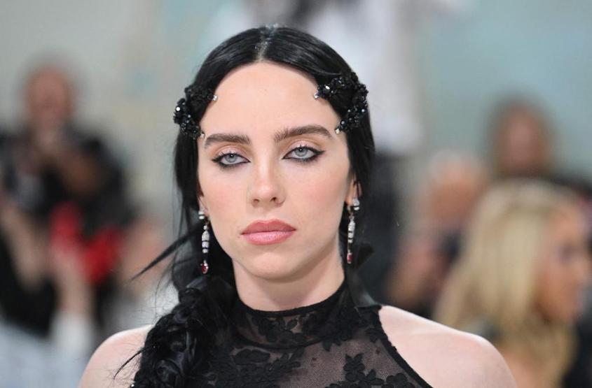 Billie Eilish kadınsı tarzına gelen eleştirilere ateş püskürdü