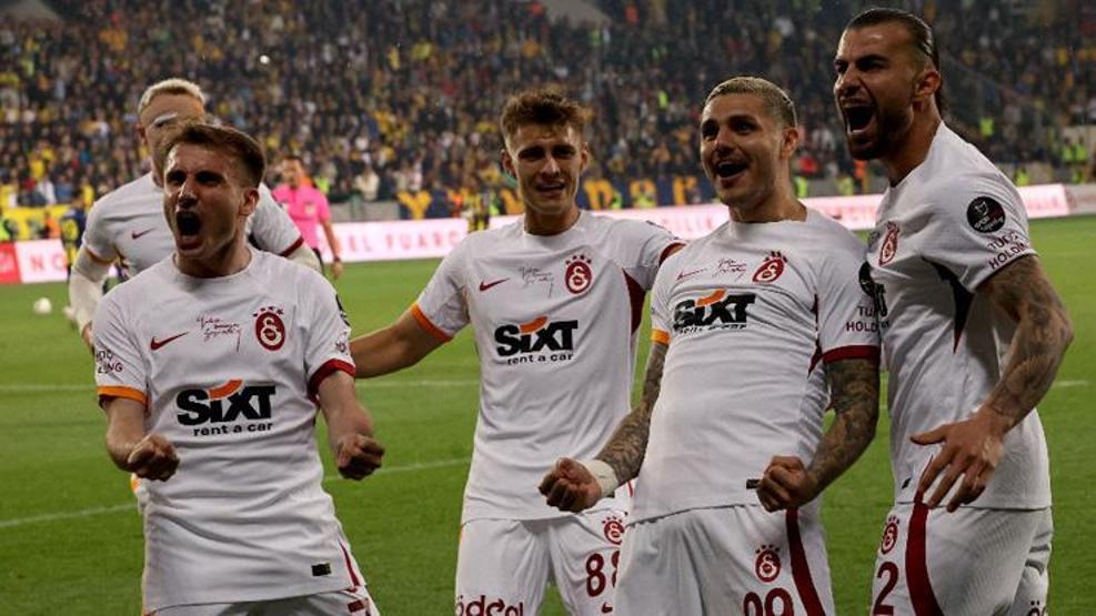 Avrupa Galatasarayın şampiyonluğunu konuşuyor
