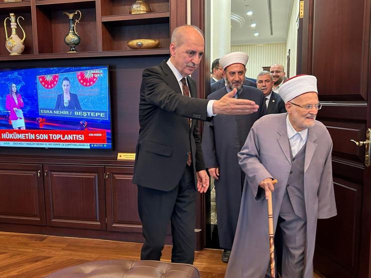 AK Partili Kurtulmuş, Şeyh İkrime Sabriyi kabul etti