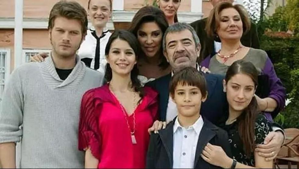 Aşk-ı Memnunun Bülenti Batuhan Karacakaya asker oldu
