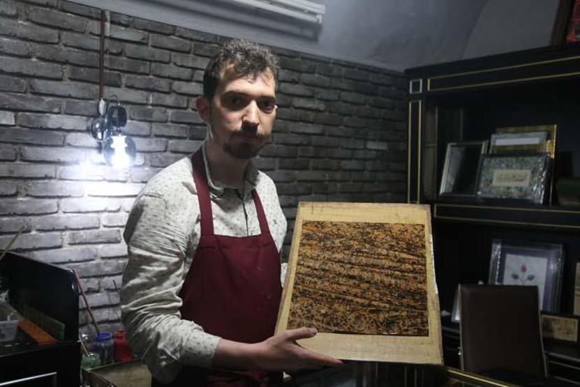 Babadan kalan sanatı yaptığı eserler ve eşyalarla yaşatıyor