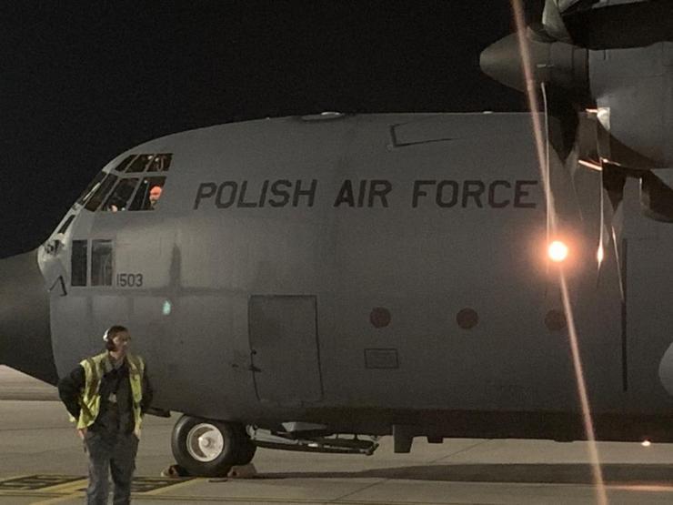 Polonyadan Moldovaya 6 uçak dolusu silah ve mühimmat