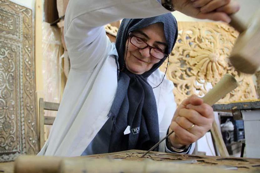 Okumanın yaşı yok dedi, 65 yaşında üniversiteli oldu