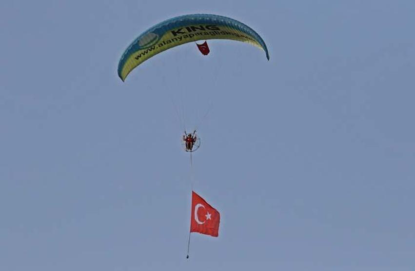 Antalya’da turistleri hayran bırakan Yörük Göçü