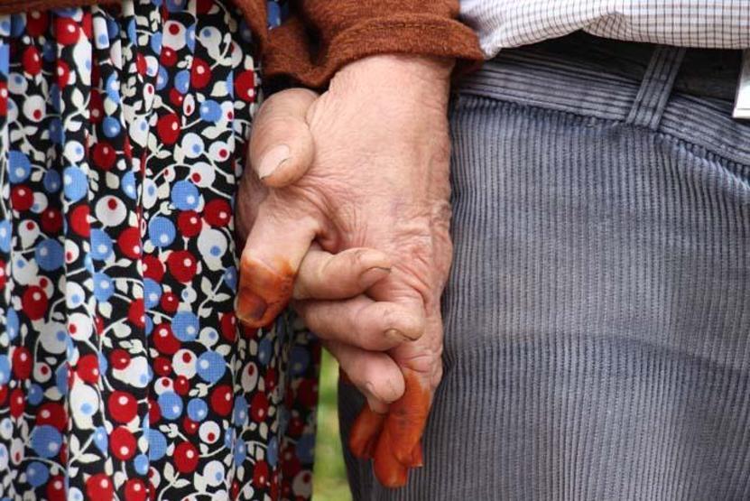 Yarım asırlık evliliklerini 4S modeline borçlular