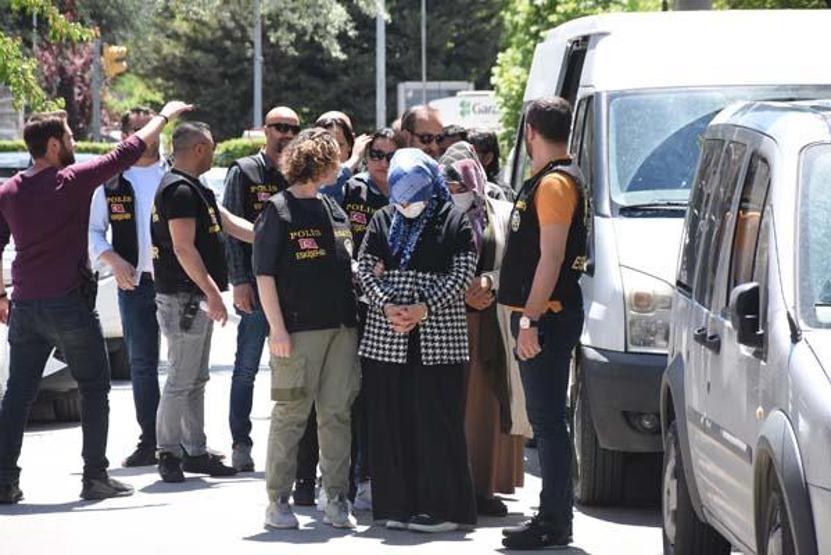 Babadan eşini öldürmekle suçlanan kızına tepki: Evlat değil, canavar yetiştirmişim