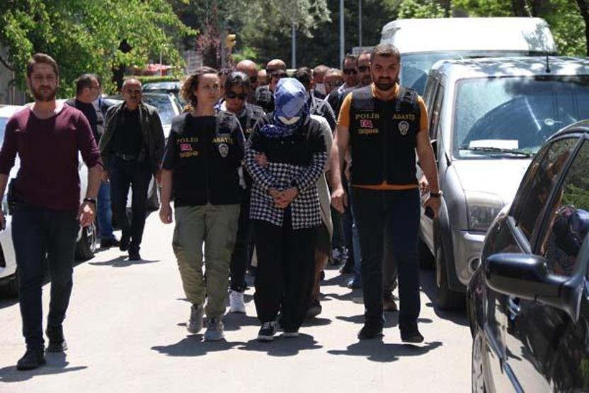 Babadan eşini öldürmekle suçlanan kızına tepki: Evlat değil, canavar yetiştirmişim