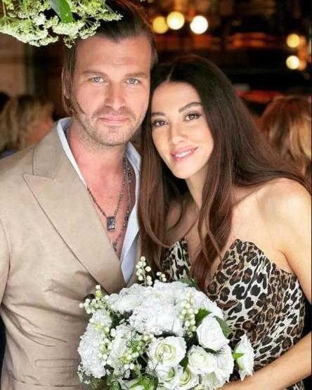 Kıvanç Tatlıtuğun oğlu Kurt Efeden tatil pozu
