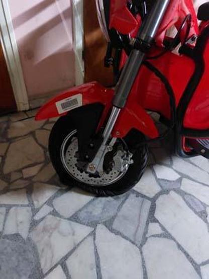 Ev sahibi kiracısının güvenlik kameralarını kürekle kırıp elektrik saatini söktü