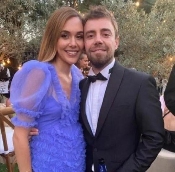Murat Dalkılıç, Berfu Yenenlerin oyununa geldi