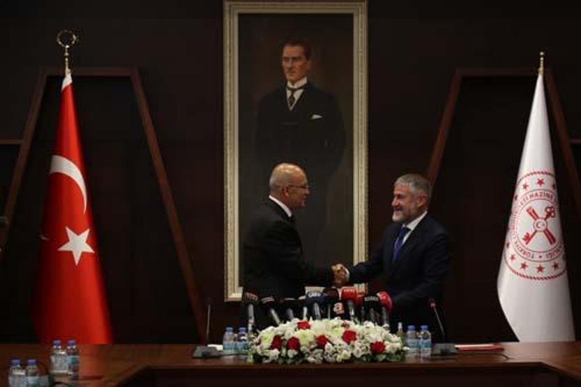 Şimşek’in açıklamalarının şifreleri Hande Fırat yazdı...