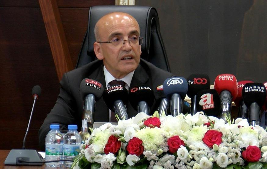 Şimşek’in açıklamalarının şifreleri Hande Fırat yazdı...