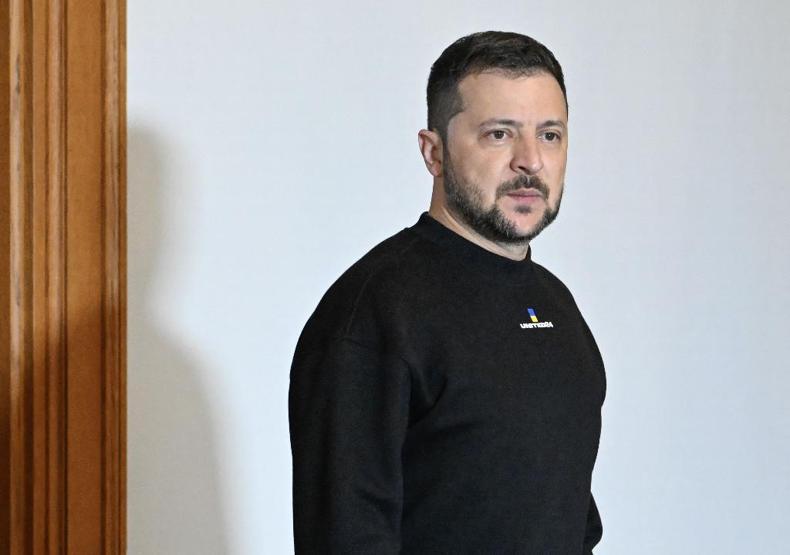 Ukrayna Devlet Başkanı Zelenski, karşı saldırının başladığını doğruladı