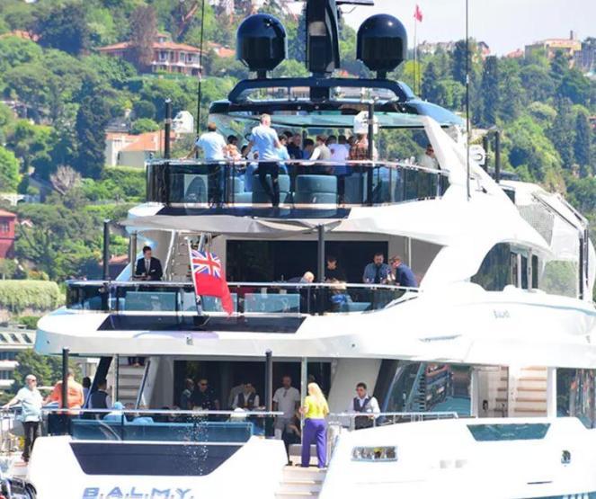 468 milyon liralık yatta özel kutlama... Acun kimler ağırladı