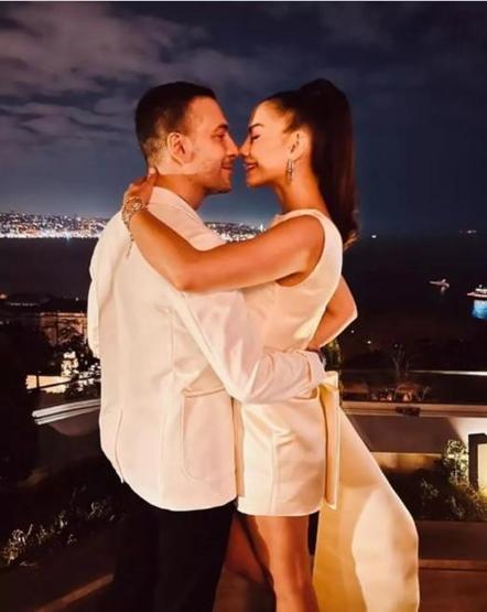 Demet Özdemir kıvrak dansıyla gözleri üzerine çekti