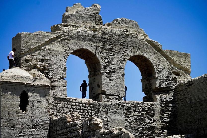 Meksikada su altında kalan tarihi kilise, kuraklıkla gün yüzüne çıktı