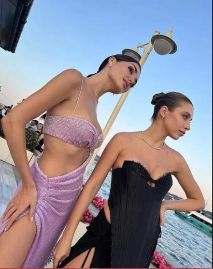 Hande Erçel ve Hakan Sabancının romantik anları Gözlerini sevgilisinden alamadı