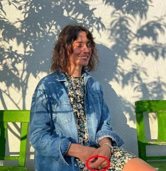 Kaan Urgancıoğlu ile dünyaevine giren Burcu Denizerden soyadı hamlesi