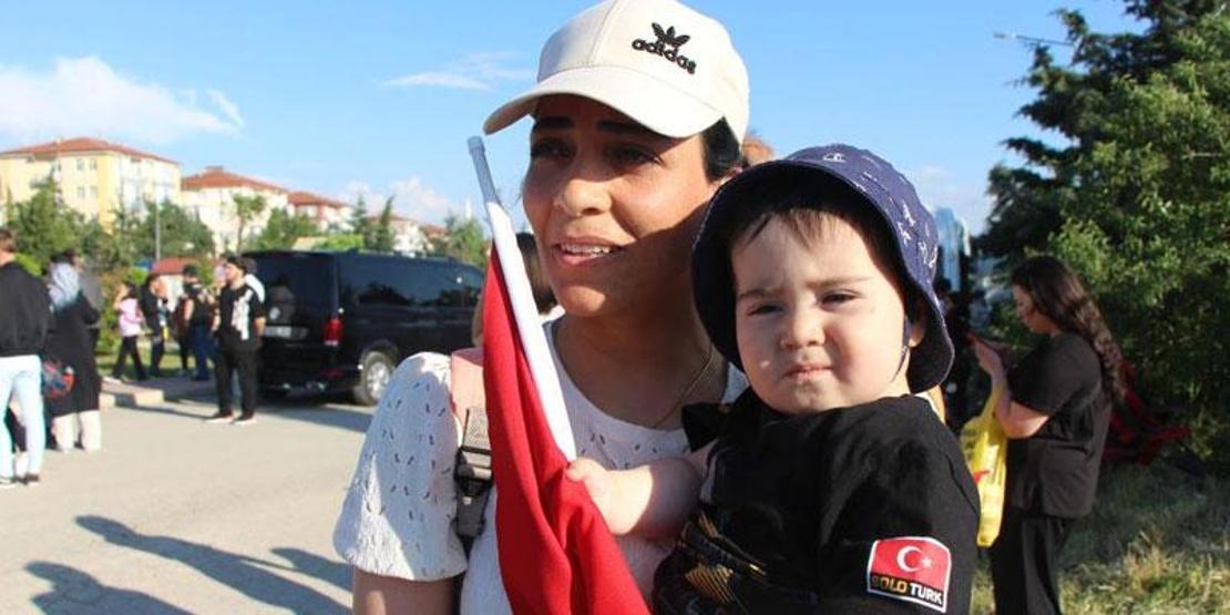 SOLOTÜRKten nefes kesen gösteri: Düşmana korku, dosta güven veren gösteri
