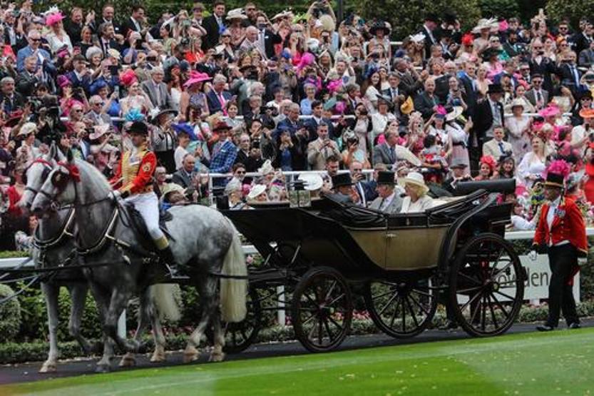Royal Ascotta dörtnala heyecan ve şapka şıklığı