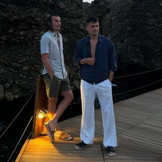 Futbolcuların tatil paylaşımları