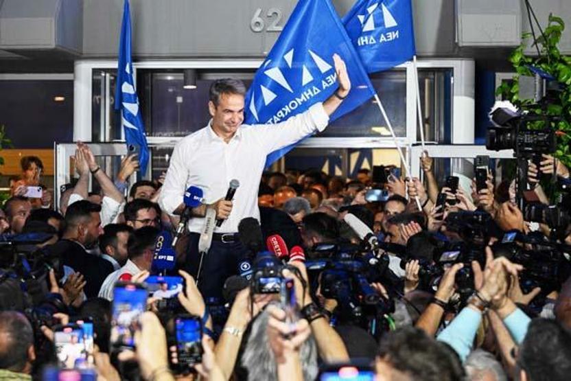 Komşuda zafer yeniden Miçotakisin