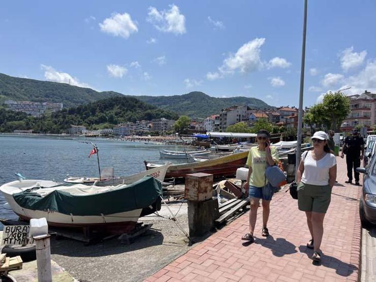 Tarihi ilçe Amasra, nüfusunun 10 katı ziyaretçi ağırlıyor
