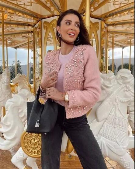 Özge Ulusoy, Çeşmede şov yaptı