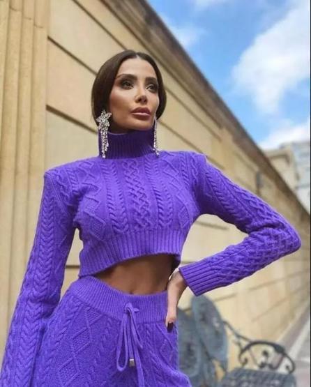 Özge Ulusoy, Çeşmede şov yaptı