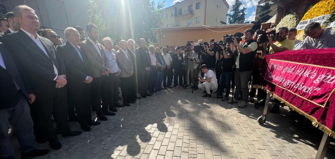 Kılıçdaroğlunun dayısı, son yolculuğuna uğurlandı
