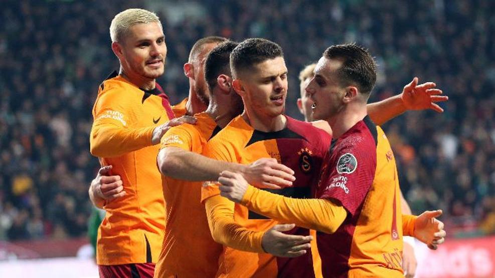 Beşiktaştan çifte bomba Bir Galatasaraydan bir Fenerbahçeden...