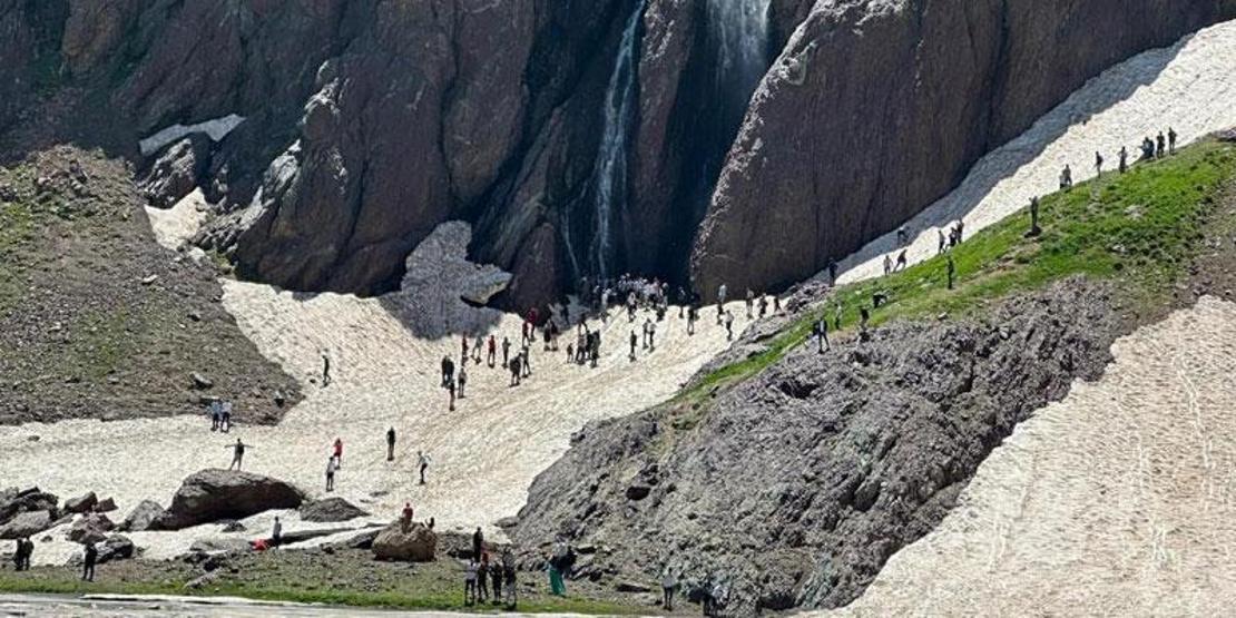Terörden temizlenen Cilo Dağları ve Sat Buzul Göllerine yoğun ilgi