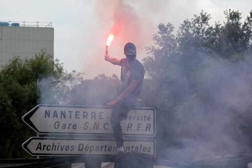 Protestoların ardından Macron’dan tartışma başlatan teklif: Para cezası keselim