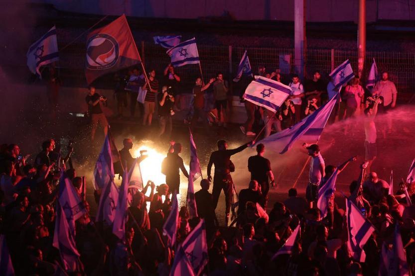 İsrailde emniyet müdürünün istifası protestolara neden oldu