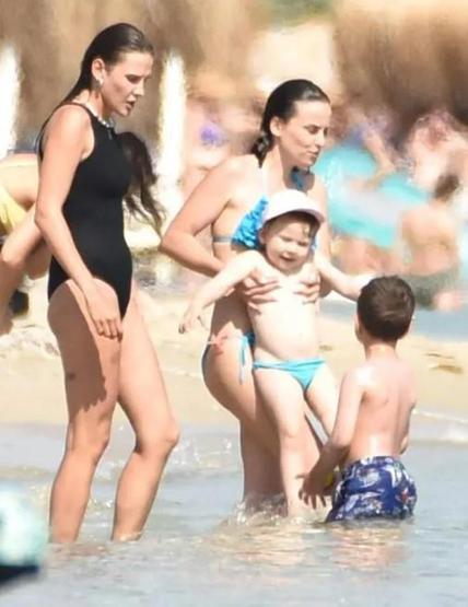 Alina Boz, İlayda Alişan ve Ece Bölükbaş tatilde...