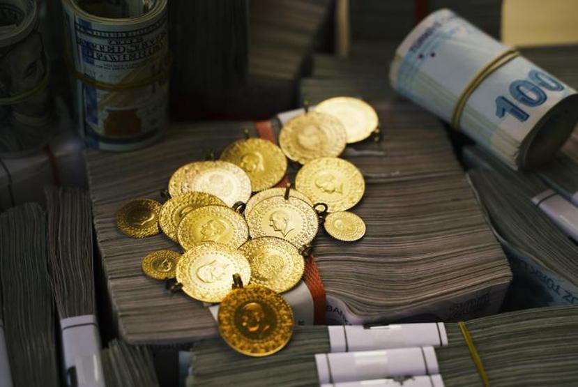 Yatırımcılar dikkat Dolar ve altın için flaş tahmin