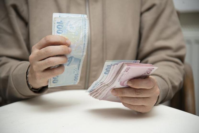 Memur, emekli, asgari ücretli zamlarını aldı... Özel sektörde maaşlar nasıl olacak