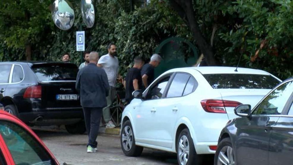 Cem Yılmazdan Özkan Uğurun ailesine taziye ziyareti