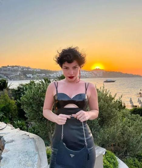 Merve Boluğur son hali ile olay oldu