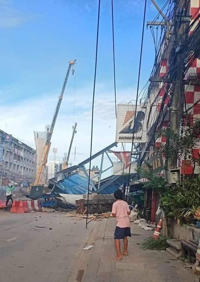 Taylandda üst yol inşaatı çöktü: 2 ölü, 13 yaralı